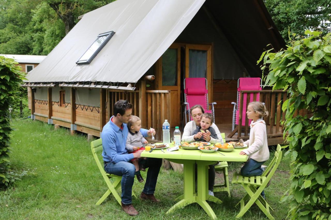 Camping Le Nid Du Parc Виллар-ле-Домб Экстерьер фото