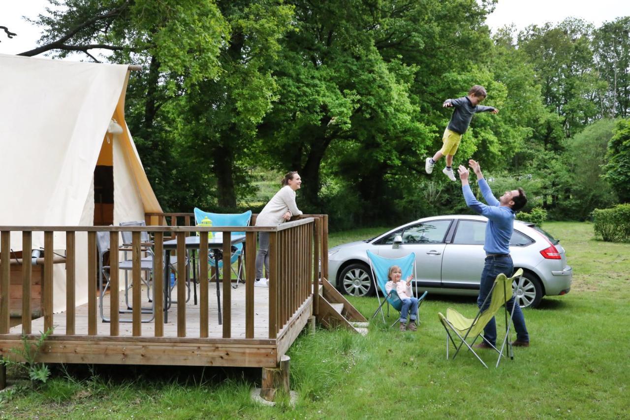 Camping Le Nid Du Parc Виллар-ле-Домб Экстерьер фото