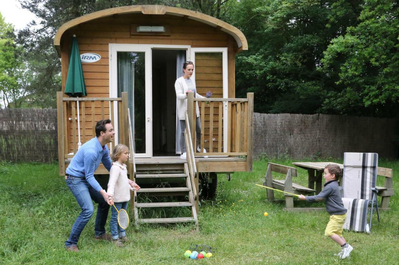 Camping Le Nid Du Parc Виллар-ле-Домб Экстерьер фото
